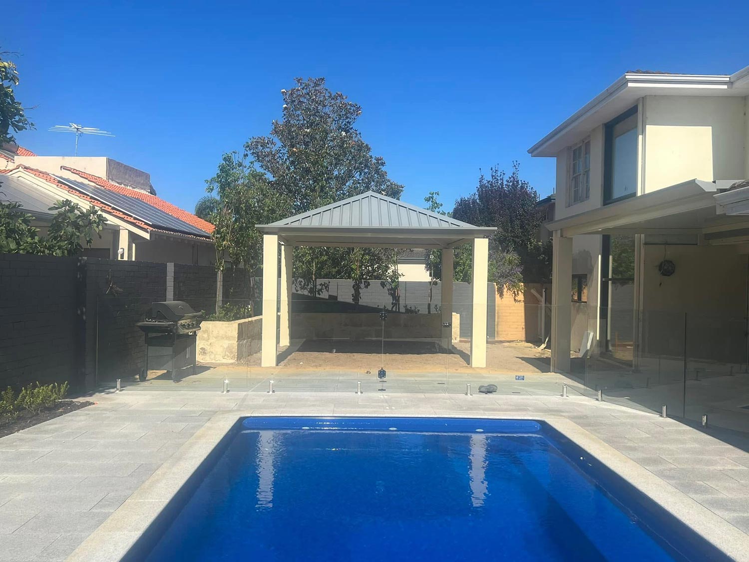 Free Standing Gable 2