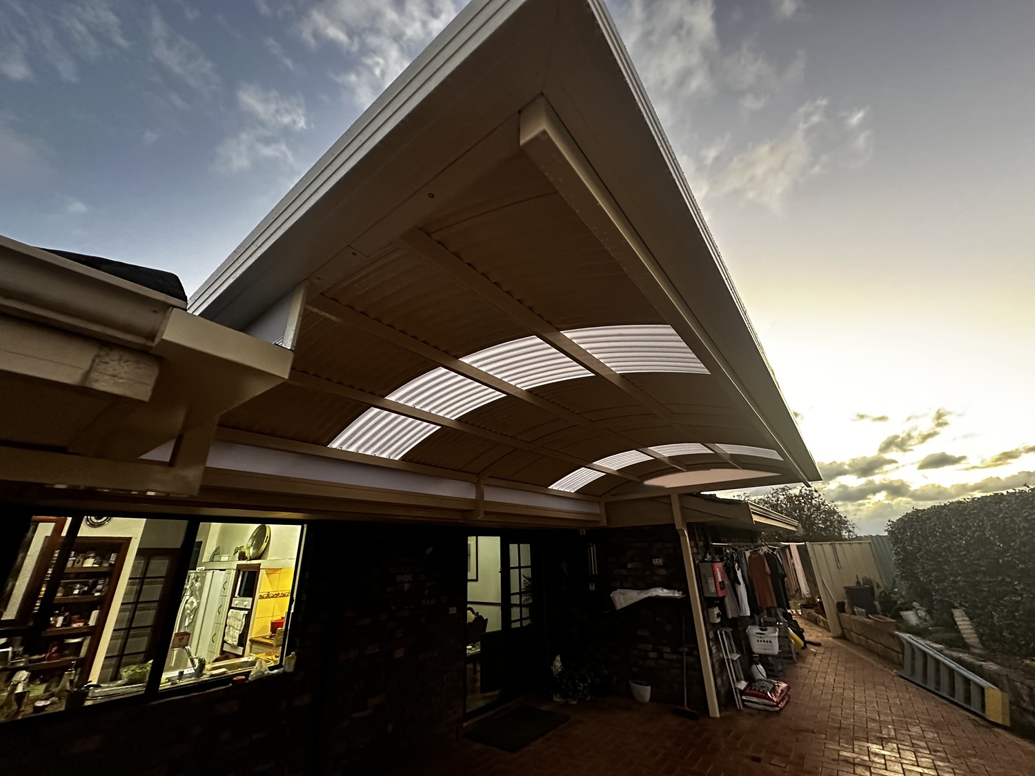 Curved & Dome, Patios 2